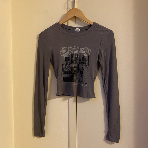 Kimmy Longsleeve Crewneck Top - Picture 2 of 6